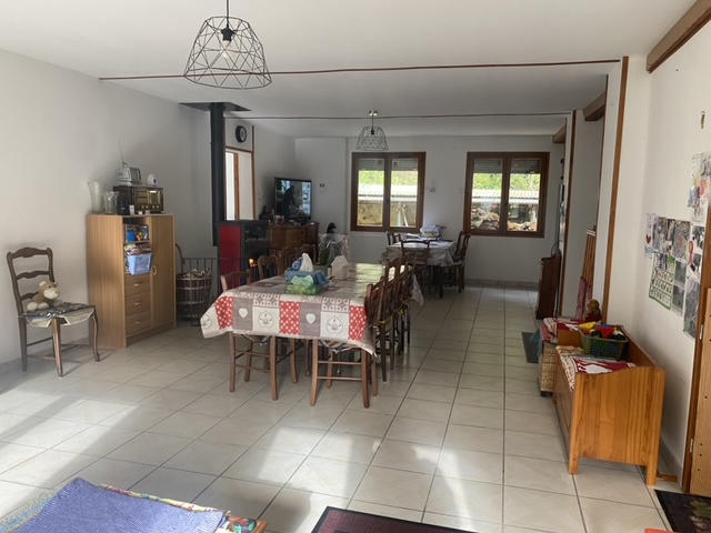 Maison - 197 m² - 6 pièces