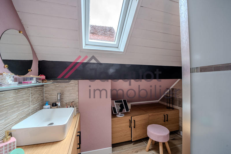 Maison - 143 m² - 6 pièces