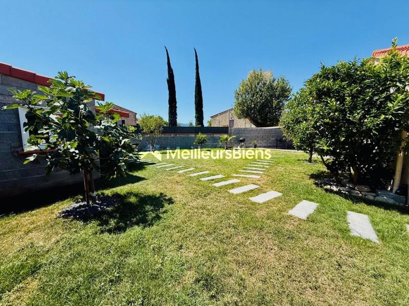 Villa - 102 m² - 5 pièces