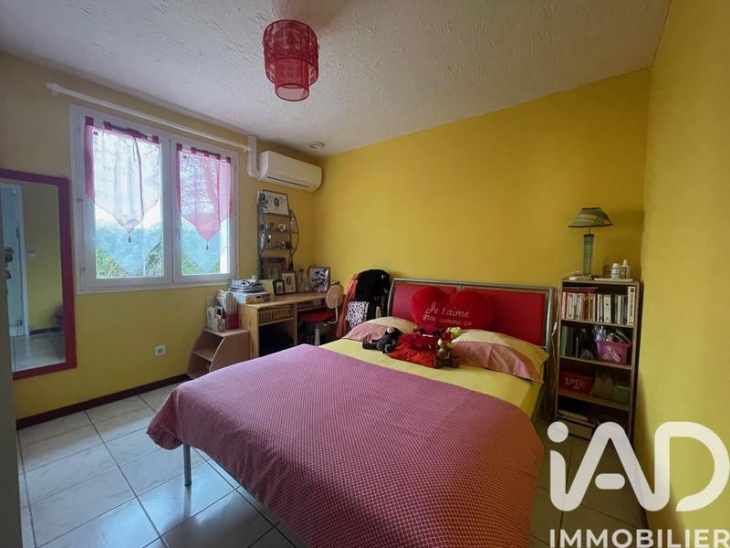 Maison - 111 m² - 7 pièces