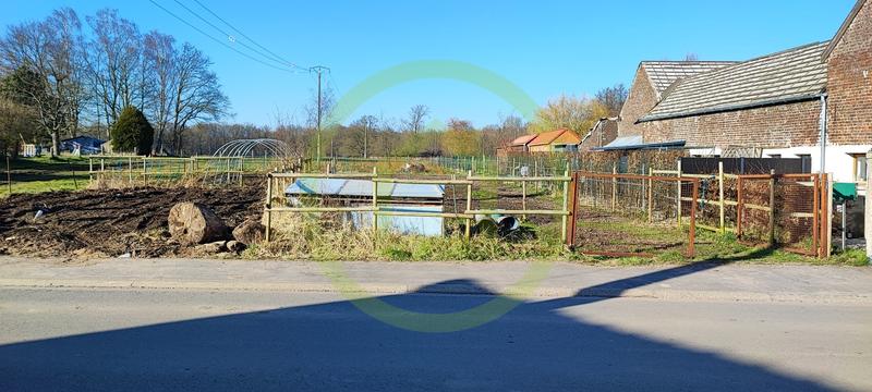 Terrain constructible - 1 266 m²