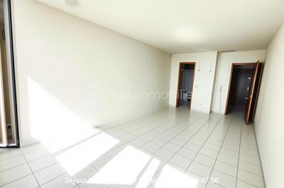 Appartement - 76 m² - 4 pièces