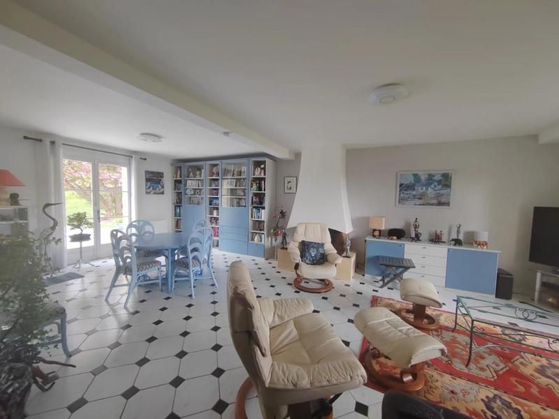 Maison - 140 m² - 6 pièces