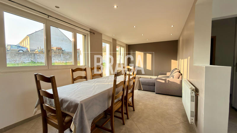 Maison - 83 m² - 5 pièces