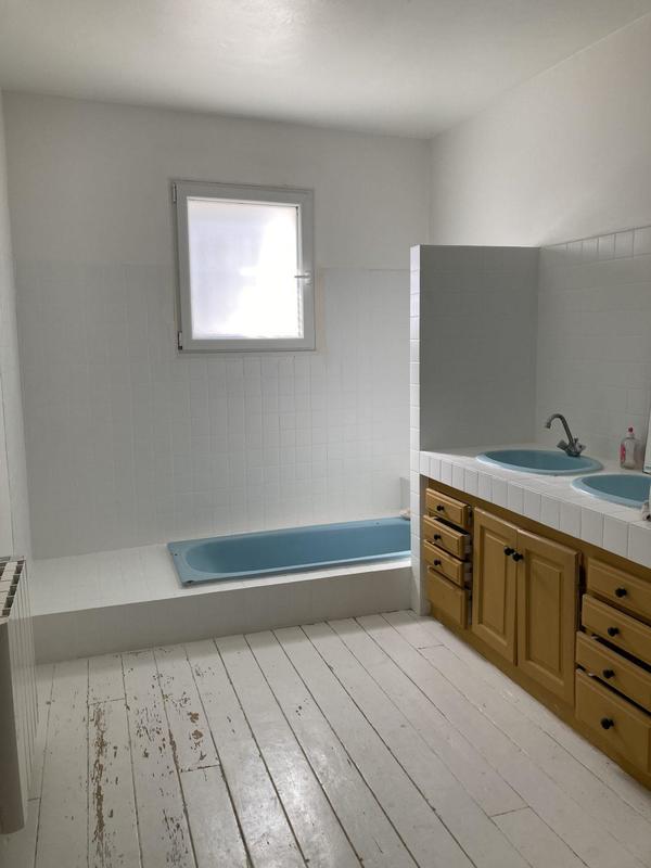 Maison ancienne - 195 m² - 7 pièces