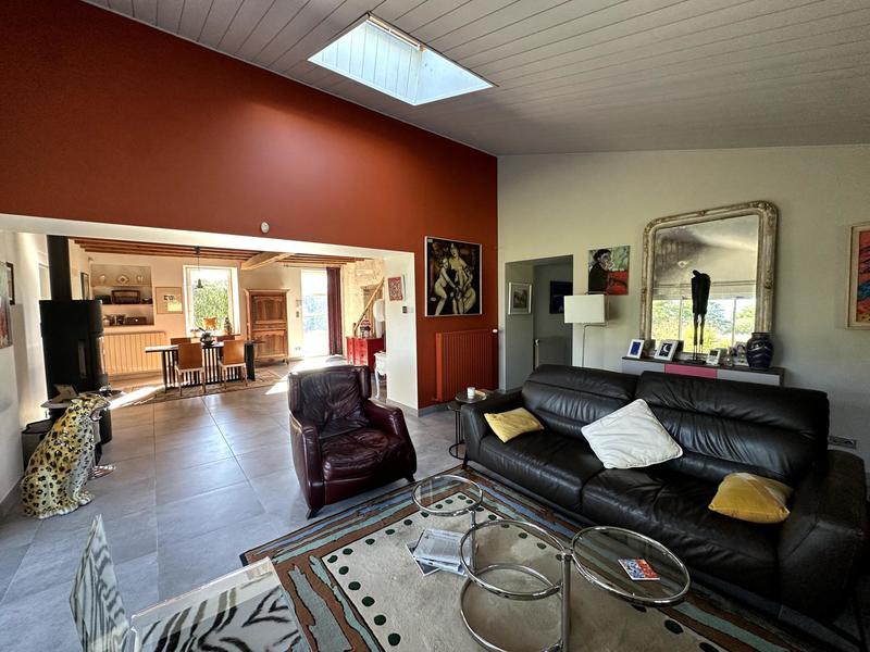 Villa - 220 m² - 6 pièces