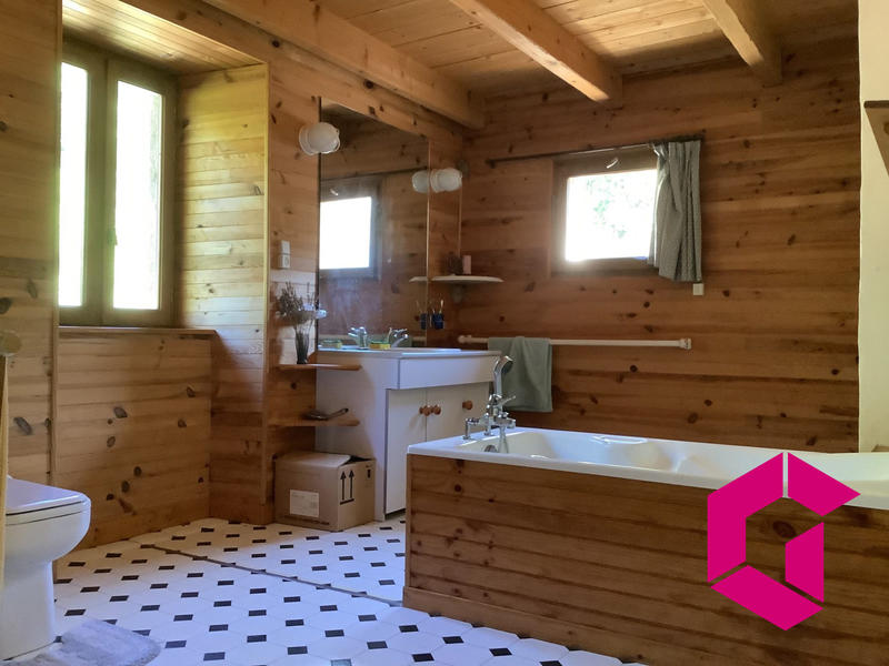 Maison - 130 m² - 4 pièces