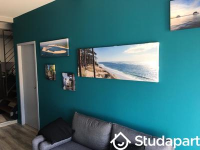 Chambre - 13 m² - 1 pièce