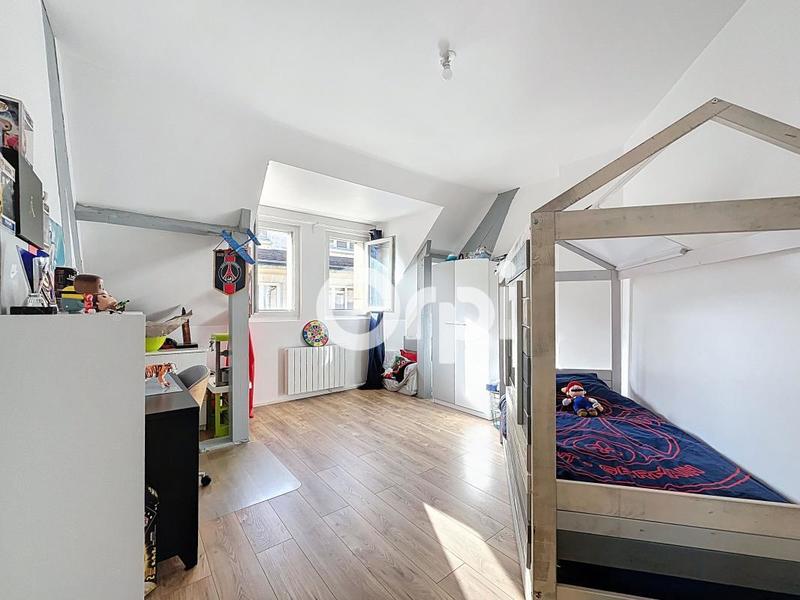 Maison - 280 m² - 7 pièces