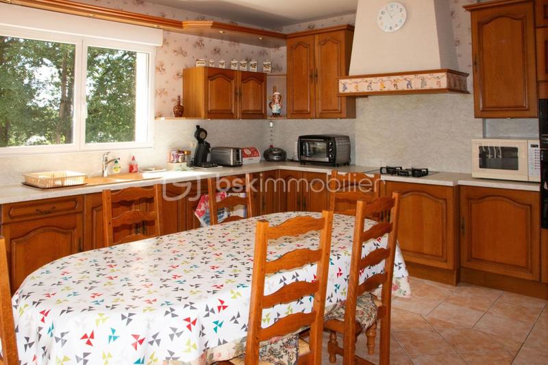 Maison - 310 m² - 7 pièces