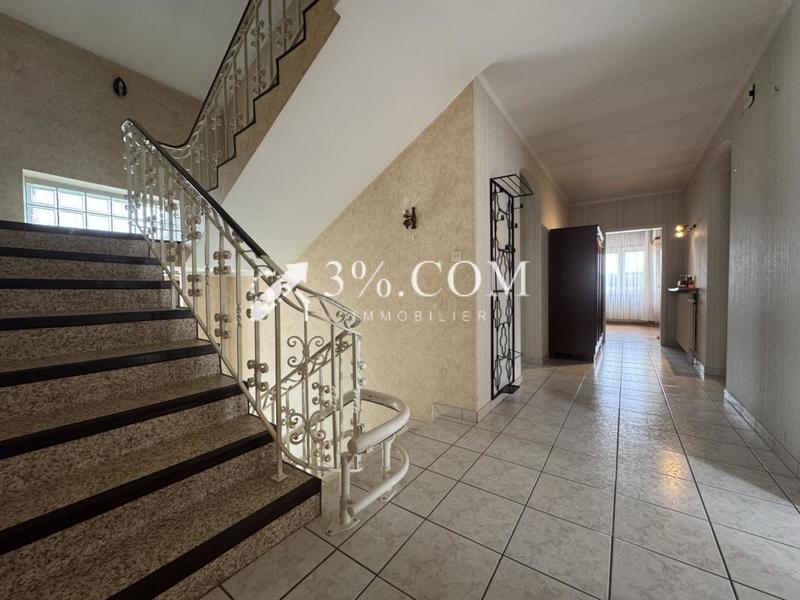 Maison - 500 m² - 15 pièces