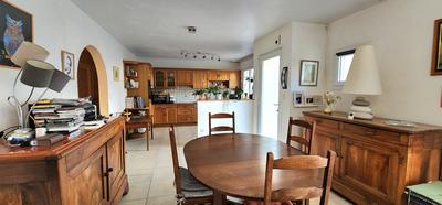 Maison - 122 m² - 6 pièces