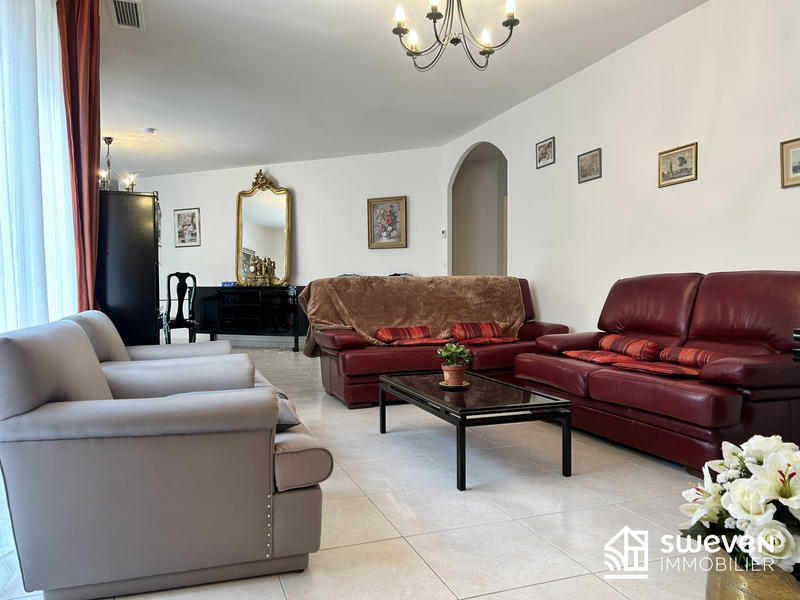 Maison contemporaine - 169 m² - 7 pièces