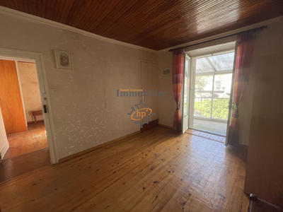 Maison - 83 m² - 7 pièces