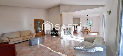 Maison - 265 m² - 11 pièces