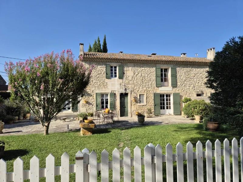 Mas - 166 m² - 7 pièces