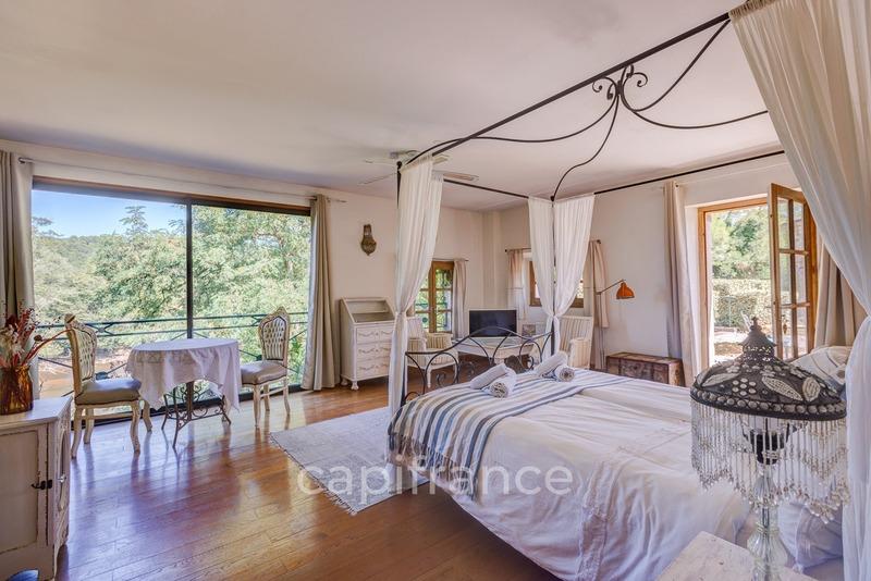 Demeure - 800 m² - 15 pièces