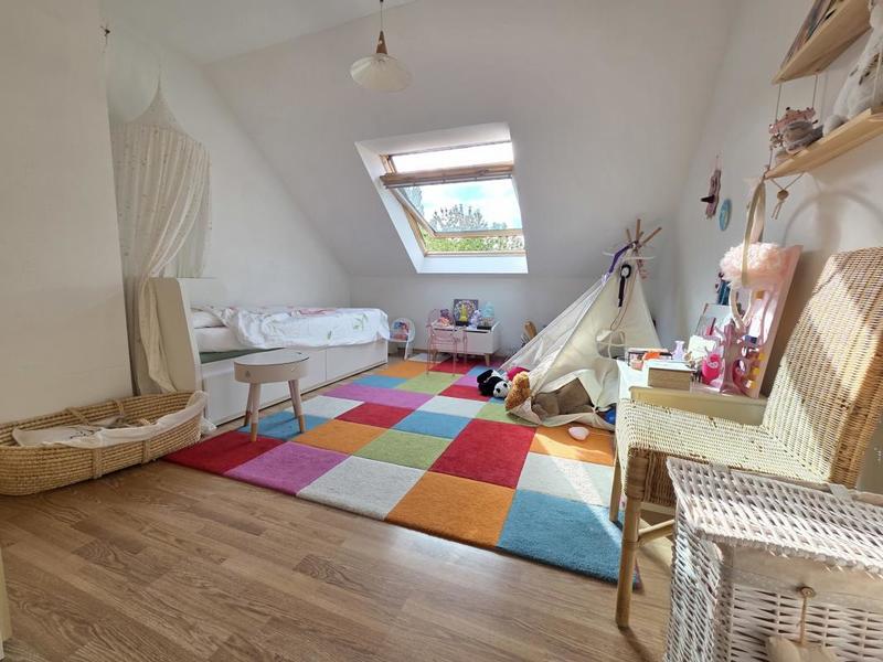 Pavillon - 199 m² - 8 pièces