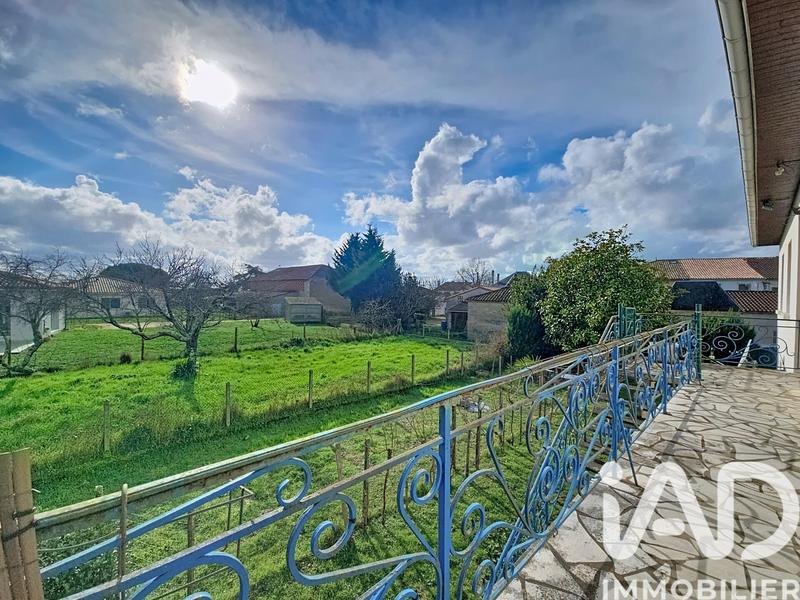 Maison - 231 m² - 10 pièces