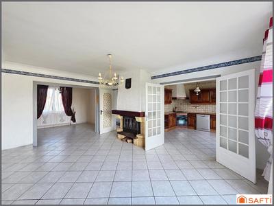 Maison - 94 m² - 5 pièces