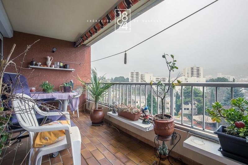 Appartement - 86 m² - 4 pièces