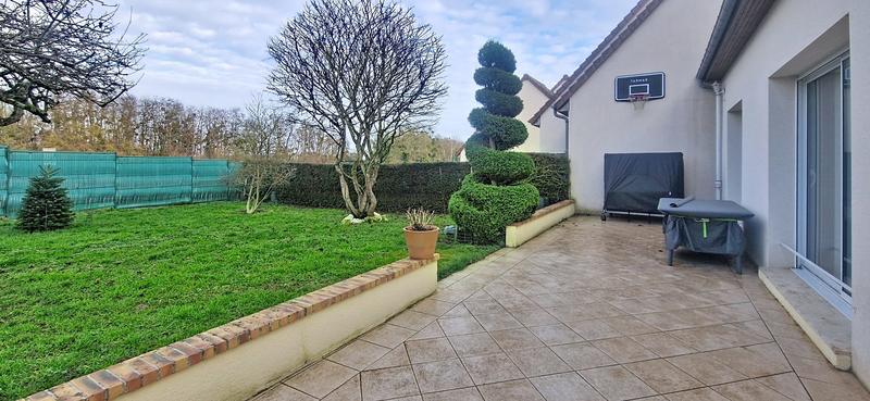 Maison traditionnelle - 121 m² - 6 pièces