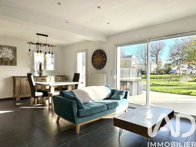 Maison - 102 m² - 5 pièces