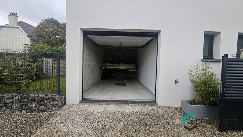 Maison - 102 m² - 4 pièces