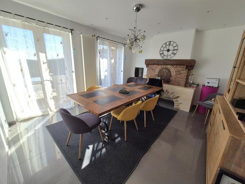 Maison - 245 m² - 7 pièces