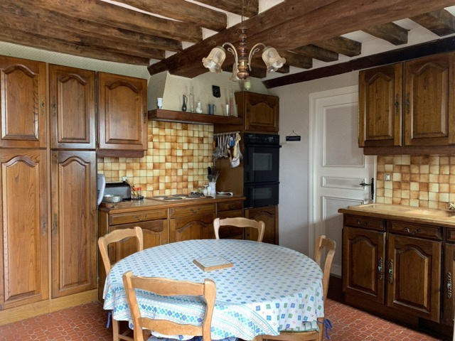 Maison - 185 m² - 7 pièces