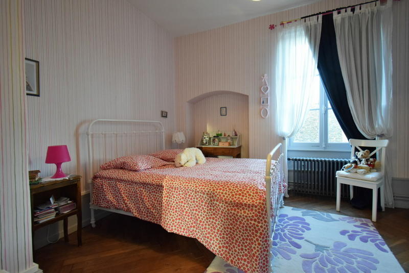 Maison - 315 m² - 10 pièces