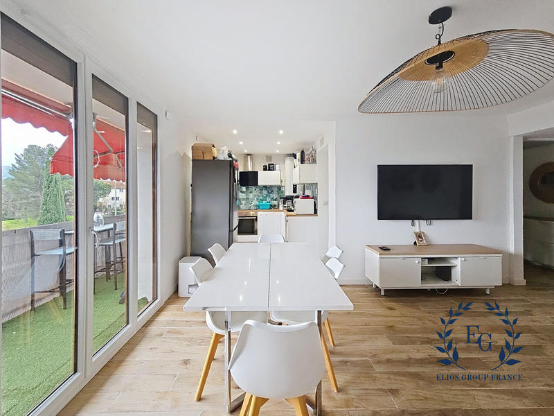 Appartement - 75 m² - 4 pièces