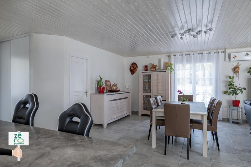 Maison - 159 m² - 7 pièces