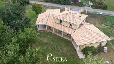 Maison - 170 m² - 5 pièces