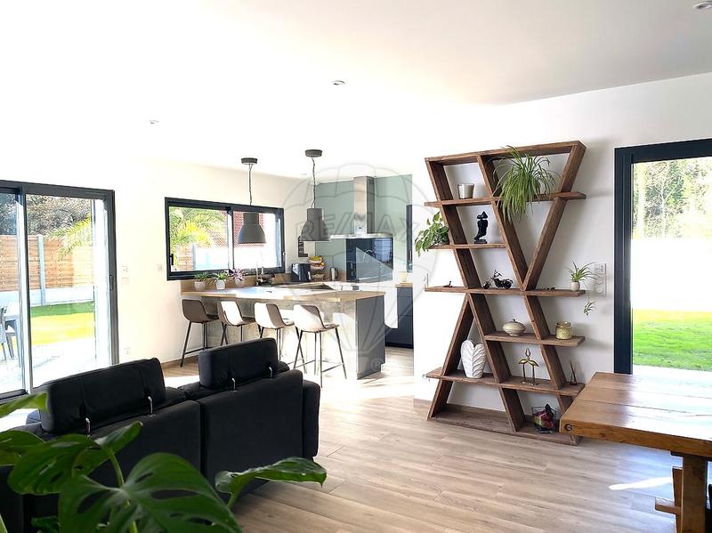 Maison - 130 m² - 4 pièces