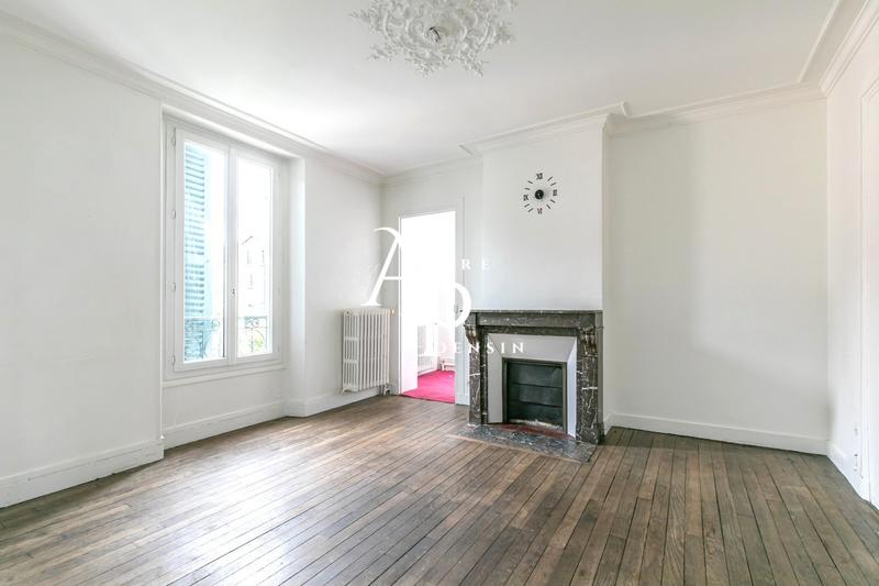 Maison - 247 m² - 10 pièces