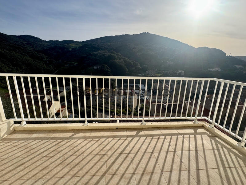 Appartement - 105 m² - 4 pièces