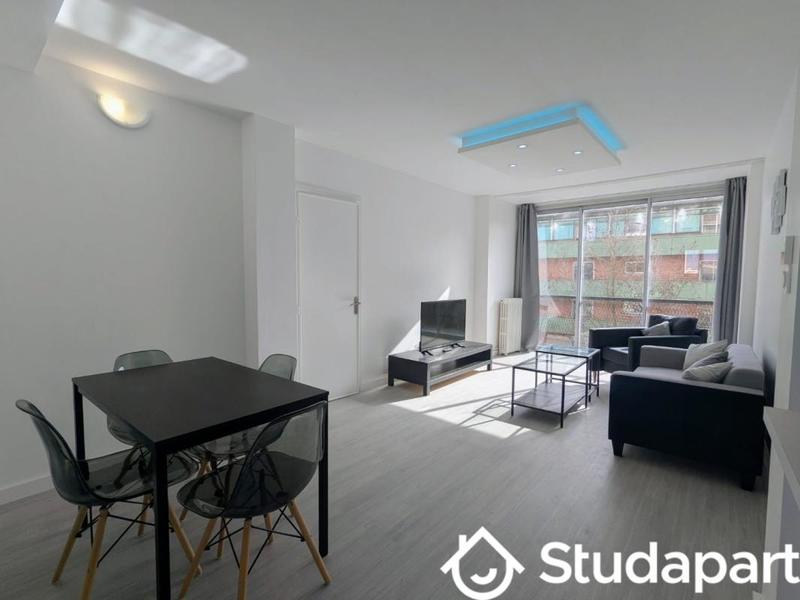 Chambre - 9 m² - 1 pièce