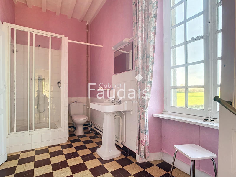 Propriété - 300 m² - 6 pièces