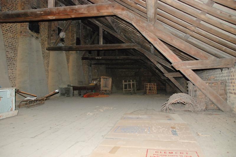 Maison - 170 m² - 1 pièce