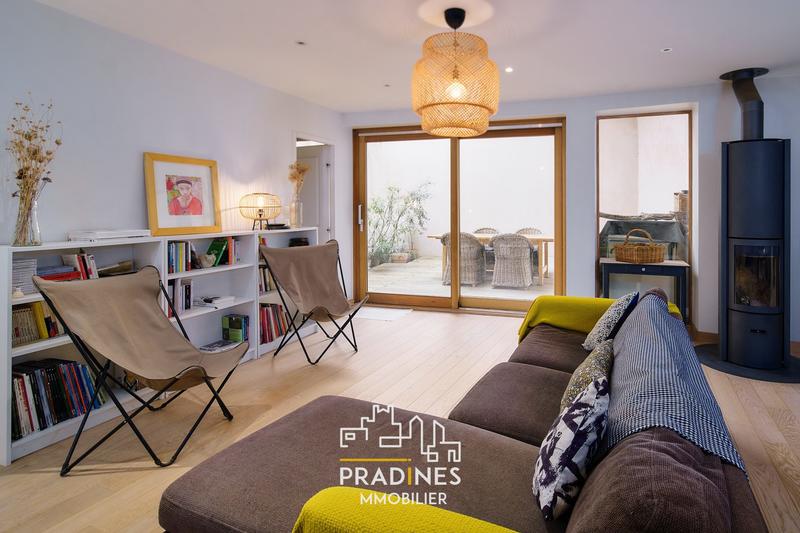 Appartement - 145 m² - 6 pièces