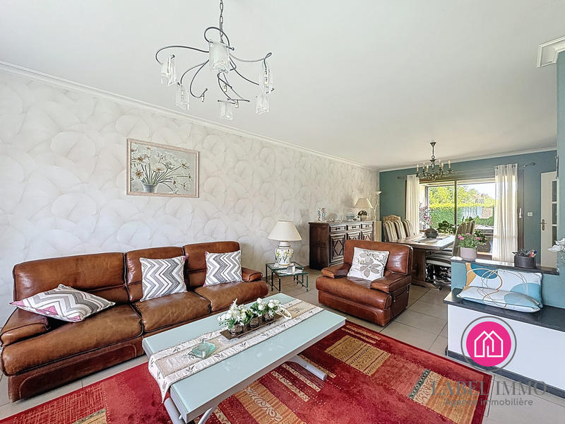 Maison - 176 m² - 8 pièces