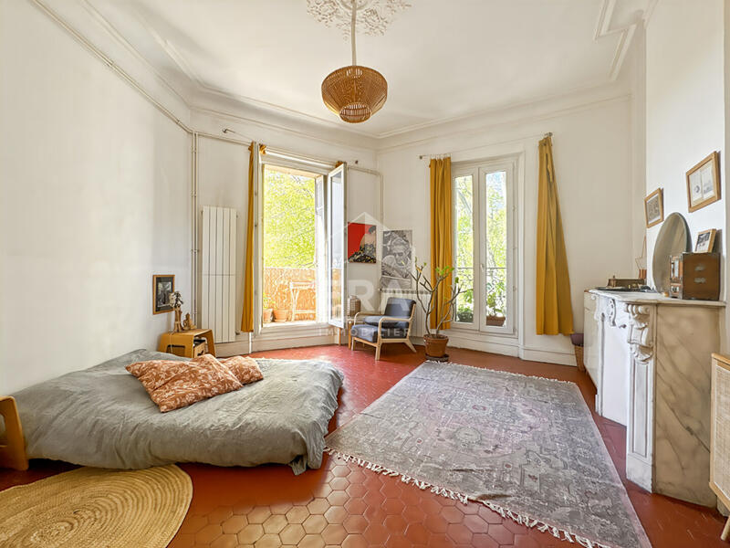 Appartement - 137 m² - 6 pièces