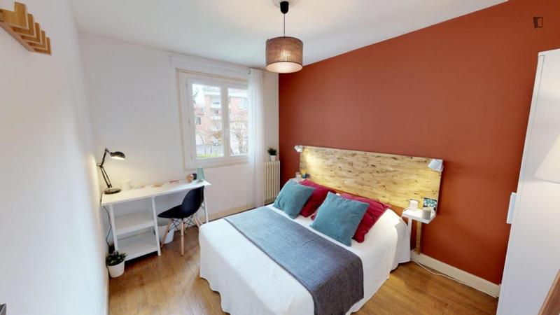 Chambre - 10 m² - 4 pièces