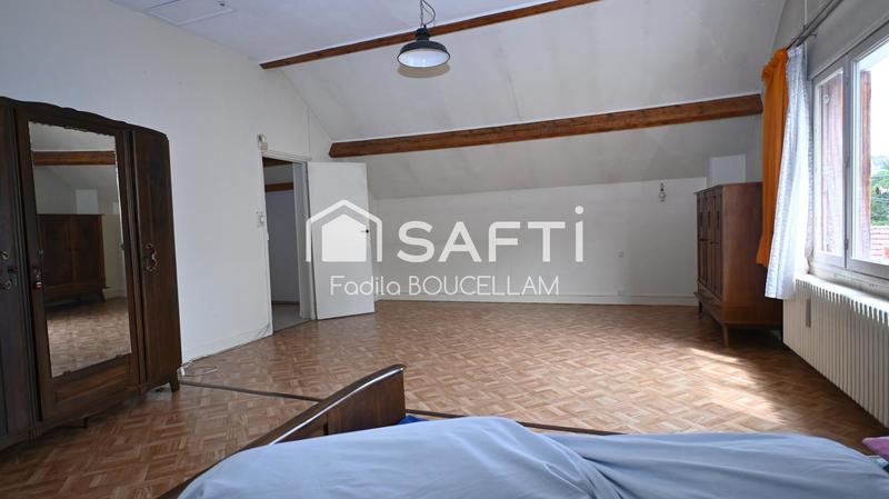 Maison - 140 m² - 5 pièces