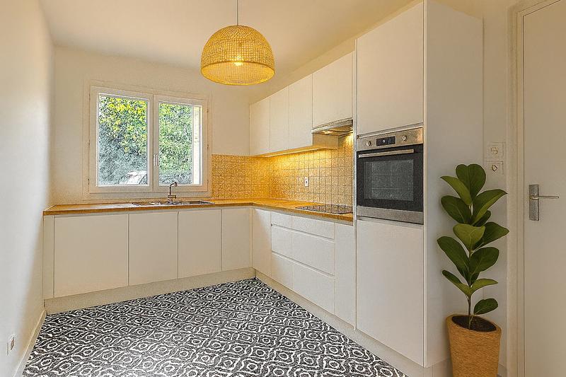 Maison - 97 m² - 6 pièces