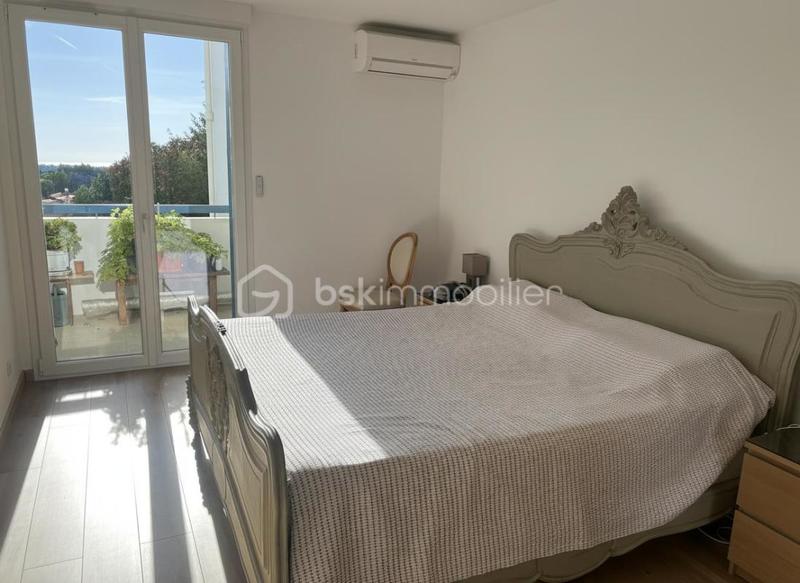 Appartement - 85 m² - 3 pièces