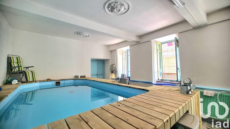 Maison - 630 m² - 10 pièces