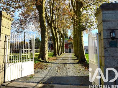 Maison - 380 m² - 11 pièces