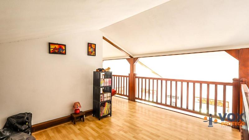 Villa - 289 m² - 6 pièces